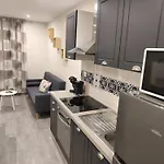 Rdc Avec Parking Au Centre-ville Шарлевиль-Мезьер