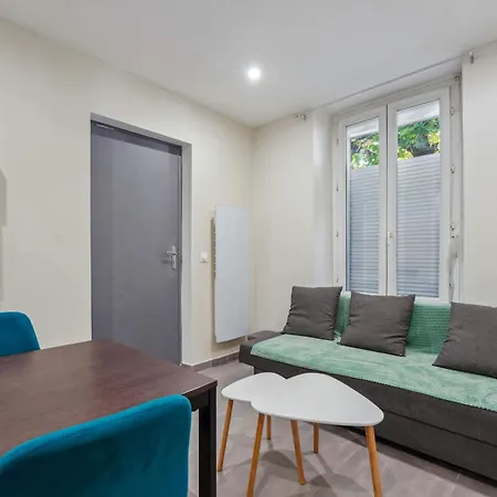 Rdc Avec Parking Au Centre-ville * Charleville-Mézières