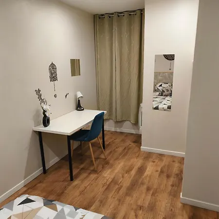 Rdc Avec Parking Au Centre-ville